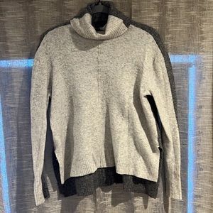 ATHLETA / COZY SWEATER